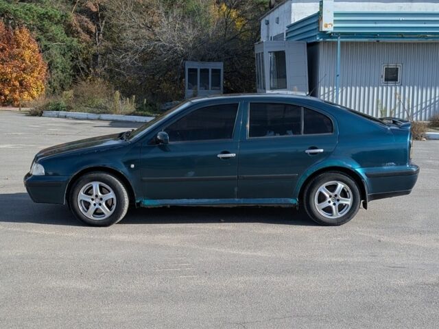 Зеленый Шкода Октавия, объемом двигателя 1.9 л и пробегом 435 тыс. км за 2399 $, фото 1 на Automoto.ua