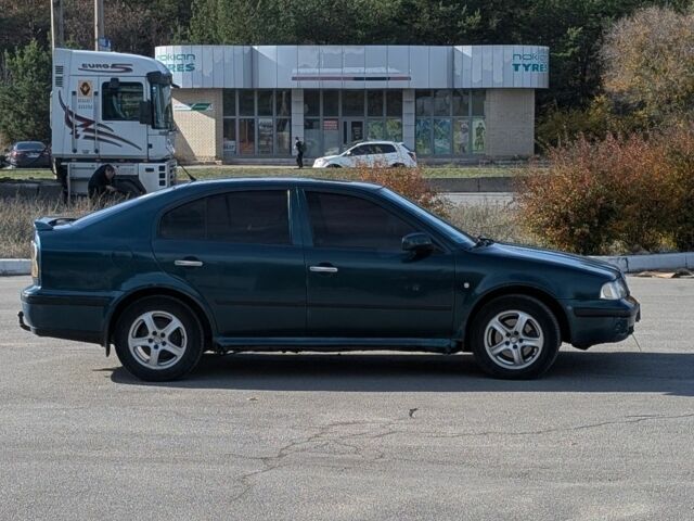 Зеленый Шкода Октавия, объемом двигателя 1.9 л и пробегом 435 тыс. км за 2399 $, фото 5 на Automoto.ua