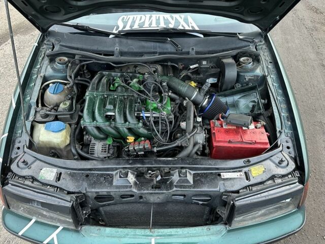 Зеленый Шкода Октавия, объемом двигателя 1.8 л и пробегом 330 тыс. км за 3900 $, фото 7 на Automoto.ua