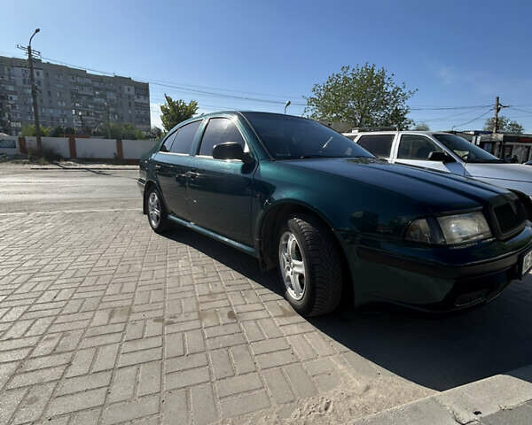 Зеленый Шкода Октавия, объемом двигателя 1.6 л и пробегом 296 тыс. км за 3100 $, фото 6 на Automoto.ua