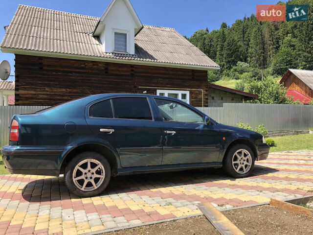 Зеленый Шкода Октавия, объемом двигателя 1.6 л и пробегом 301 тыс. км за 2650 $, фото 8 на Automoto.ua