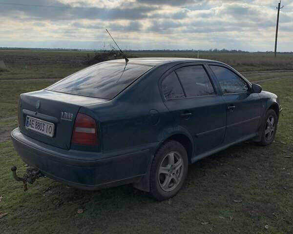 Зелений Шкода Октавія, об'ємом двигуна 1.6 л та пробігом 230 тис. км за 4500 $, фото 3 на Automoto.ua