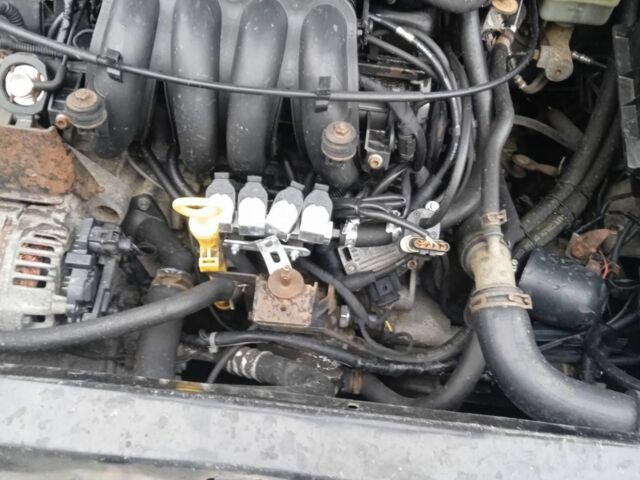 Зеленый Шкода Октавия, объемом двигателя 1.6 л и пробегом 320 тыс. км за 3400 $, фото 5 на Automoto.ua