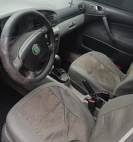 Зеленый Шкода Октавия, объемом двигателя 1.6 л и пробегом 400 тыс. км за 2900 $, фото 7 на Automoto.ua