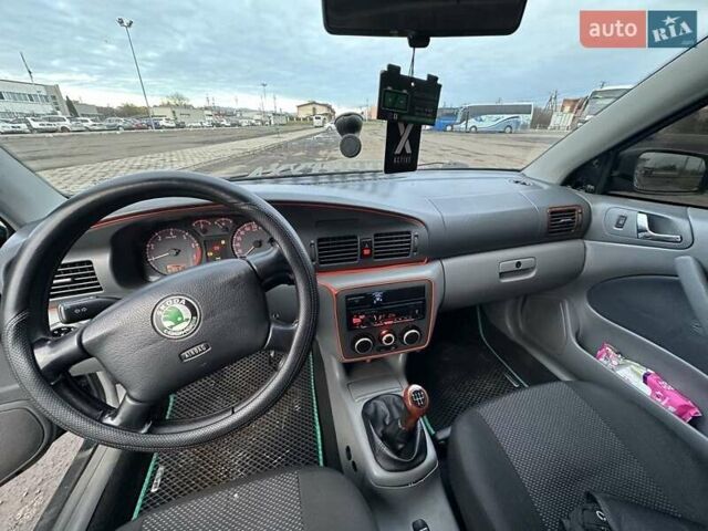 Зеленый Шкода Октавия, объемом двигателя 1.8 л и пробегом 330 тыс. км за 3900 $, фото 5 на Automoto.ua