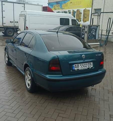 Зеленый Шкода Октавия, объемом двигателя 1.6 л и пробегом 400 тыс. км за 2900 $, фото 2 на Automoto.ua