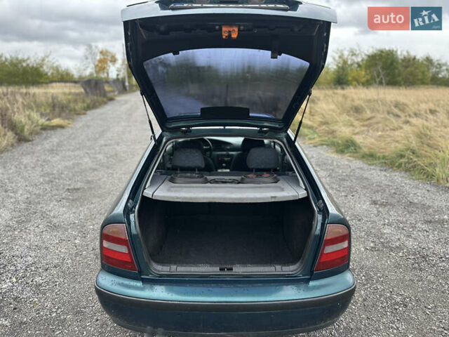 Зелений Шкода Октавія, об'ємом двигуна 1.6 л та пробігом 300 тис. км за 2600 $, фото 15 на Automoto.ua