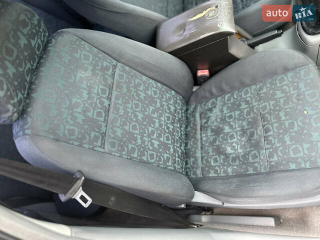 Зелений Шкода Октавія, об'ємом двигуна 1.6 л та пробігом 300 тис. км за 2600 $, фото 19 на Automoto.ua