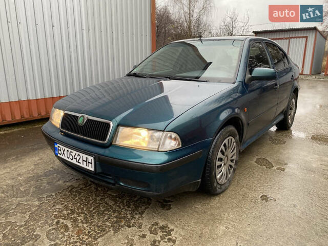 Зеленый Шкода Октавия, объемом двигателя 1.6 л и пробегом 290 тыс. км за 2950 $, фото 6 на Automoto.ua