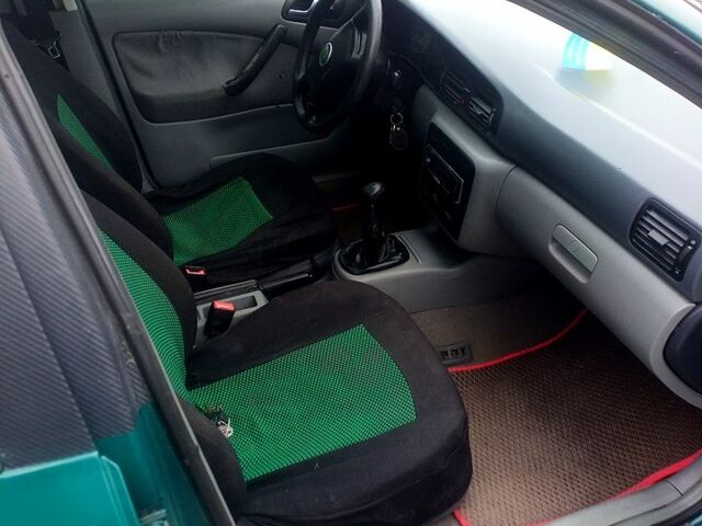 Зеленый Шкода Октавия, объемом двигателя 1.6 л и пробегом 286 тыс. км за 2800 $, фото 5 на Automoto.ua