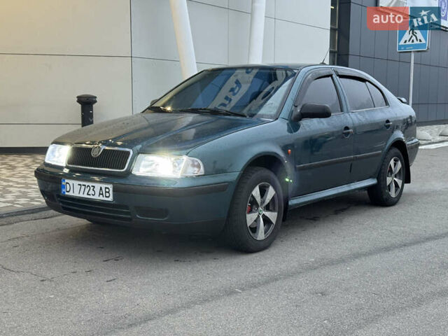 Зелений Шкода Октавія, об'ємом двигуна 1.6 л та пробігом 290 тис. км за 3990 $, фото 2 на Automoto.ua