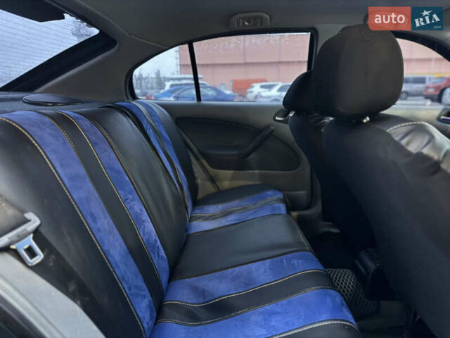 Зелений Шкода Октавія, об'ємом двигуна 1.6 л та пробігом 290 тис. км за 3990 $, фото 9 на Automoto.ua