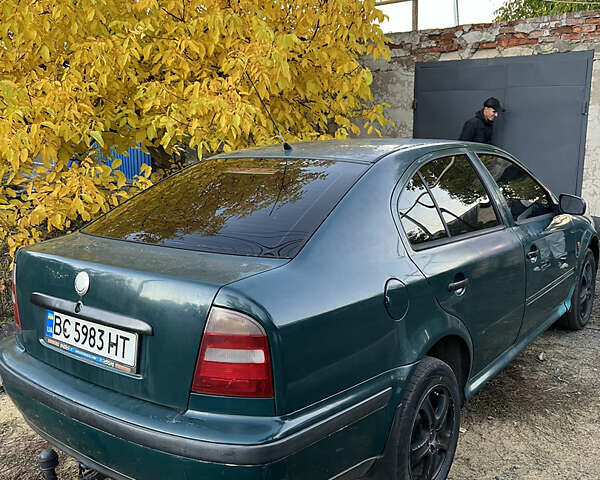 Зеленый Шкода Октавия, объемом двигателя 1.6 л и пробегом 530 тыс. км за 2500 $, фото 6 на Automoto.ua