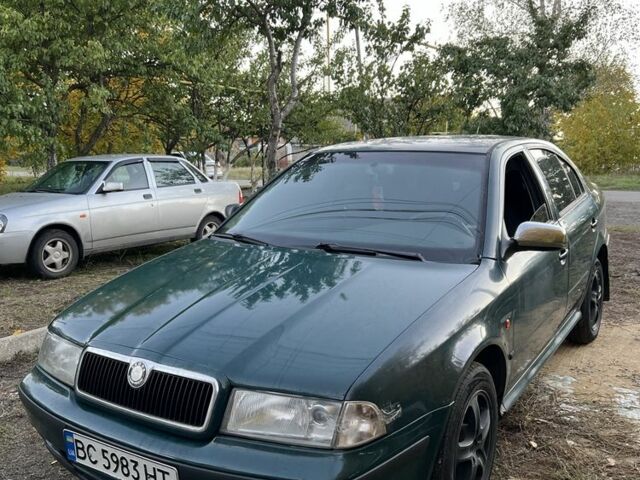 Зеленый Шкода Октавия, объемом двигателя 1.6 л и пробегом 531 тыс. км за 2500 $, фото 1 на Automoto.ua