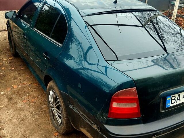 Зелений Шкода Октавія, об'ємом двигуна 1.6 л та пробігом 230 тис. км за 3500 $, фото 1 на Automoto.ua