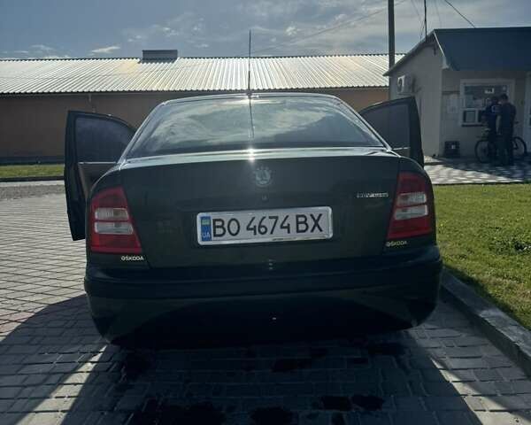 Зеленый Шкода Октавия, объемом двигателя 1.8 л и пробегом 240 тыс. км за 3900 $, фото 3 на Automoto.ua