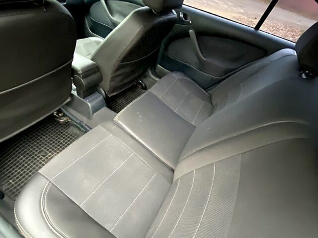 Зеленый Шкода Октавия, объемом двигателя 2 л и пробегом 300 тыс. км за 4300 $, фото 10 на Automoto.ua