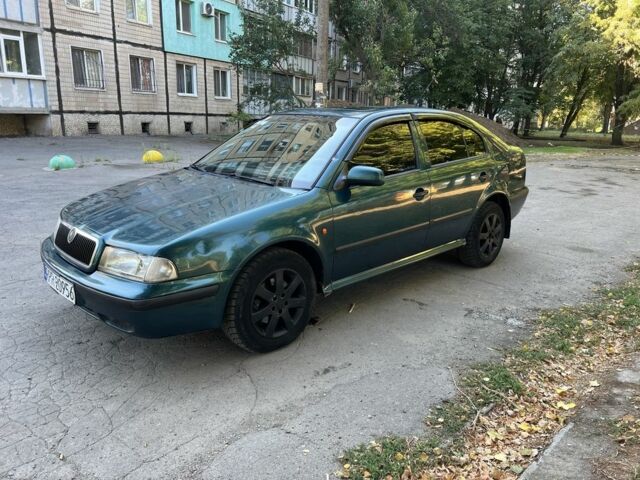 Зелений Шкода Октавія, об'ємом двигуна 1.9 л та пробігом 300 тис. км за 1750 $, фото 1 на Automoto.ua