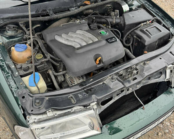 Зелений Шкода Октавія, об'ємом двигуна 1.98 л та пробігом 250 тис. км за 3800 $, фото 16 на Automoto.ua