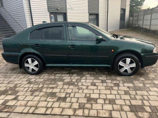 Зелений Шкода Октавія, об'ємом двигуна 2 л та пробігом 390 тис. км за 2800 $, фото 10 на Automoto.ua