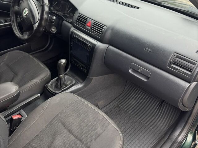 Зеленый Шкода Октавия, объемом двигателя 2 л и пробегом 250 тыс. км за 3800 $, фото 11 на Automoto.ua