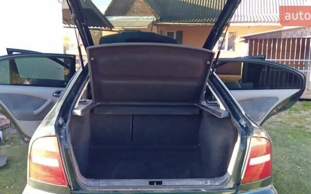 Зелений Шкода Октавія, об'ємом двигуна 1.6 л та пробігом 290 тис. км за 3300 $, фото 3 на Automoto.ua