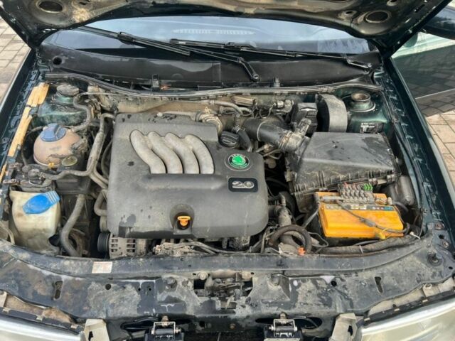 Зелений Шкода Октавія, об'ємом двигуна 2 л та пробігом 390 тис. км за 2800 $, фото 8 на Automoto.ua