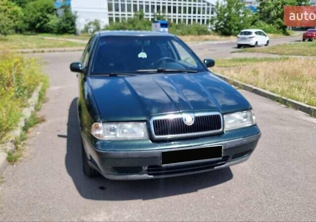 Зеленый Шкода Октавия, объемом двигателя 1.78 л и пробегом 280 тыс. км за 3900 $, фото 8 на Automoto.ua