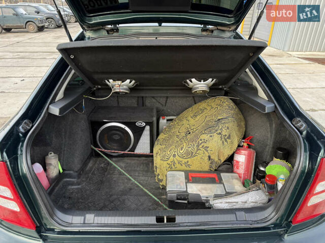 Зеленый Шкода Октавия, объемом двигателя 1.98 л и пробегом 235 тыс. км за 4700 $, фото 14 на Automoto.ua