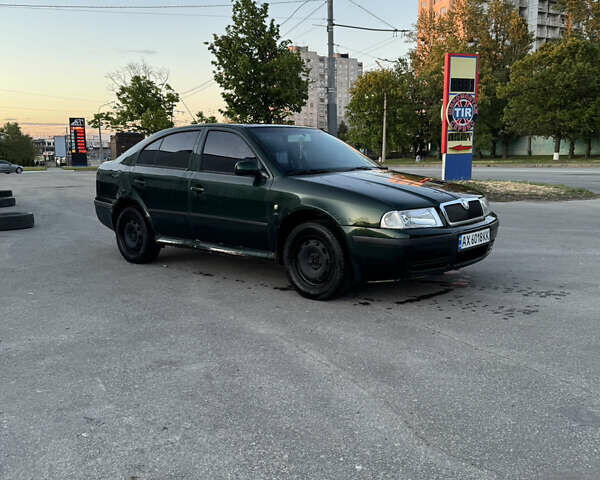 Зеленый Шкода Октавия, объемом двигателя 1.78 л и пробегом 323 тыс. км за 3500 $, фото 5 на Automoto.ua