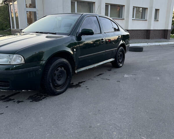 Зеленый Шкода Октавия, объемом двигателя 1.78 л и пробегом 323 тыс. км за 3500 $, фото 1 на Automoto.ua