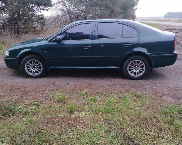 Зеленый Шкода Октавия, объемом двигателя 1.6 л и пробегом 386 тыс. км за 2299 $, фото 2 на Automoto.ua