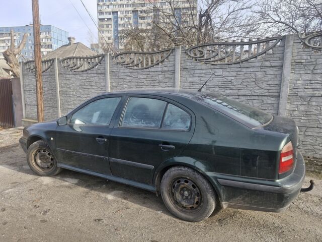 Зелений Шкода Октавія, об'ємом двигуна 1.9 л та пробігом 400 тис. км за 2300 $, фото 2 на Automoto.ua