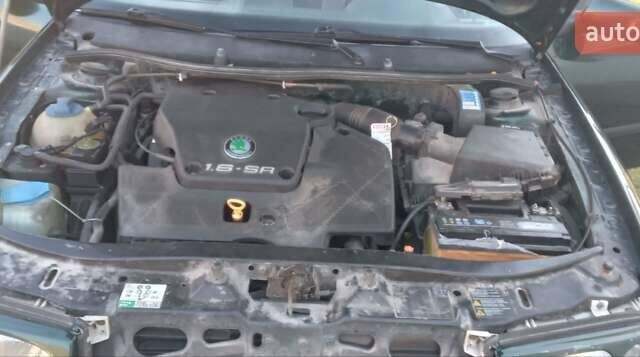 Зеленый Шкода Октавия, объемом двигателя 1.6 л и пробегом 290 тыс. км за 3300 $, фото 12 на Automoto.ua