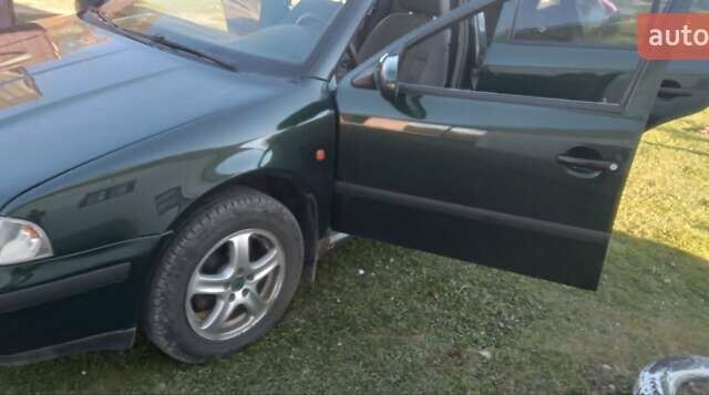 Зеленый Шкода Октавия, объемом двигателя 1.6 л и пробегом 290 тыс. км за 3300 $, фото 16 на Automoto.ua