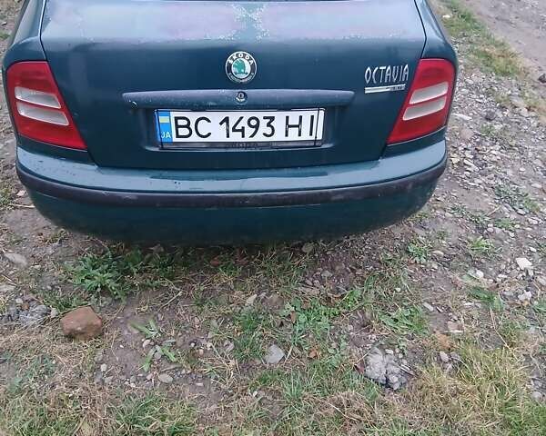 Зеленый Шкода Октавия, объемом двигателя 1.6 л и пробегом 386 тыс. км за 2299 $, фото 5 на Automoto.ua
