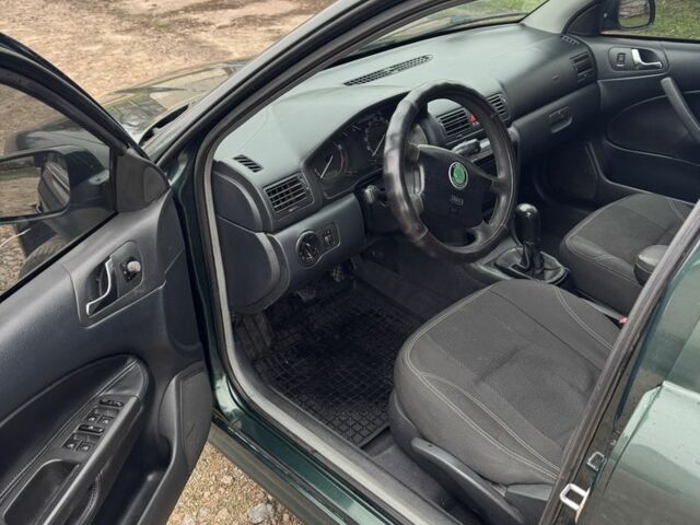 Зеленый Шкода Октавия, объемом двигателя 2 л и пробегом 250 тыс. км за 3800 $, фото 10 на Automoto.ua
