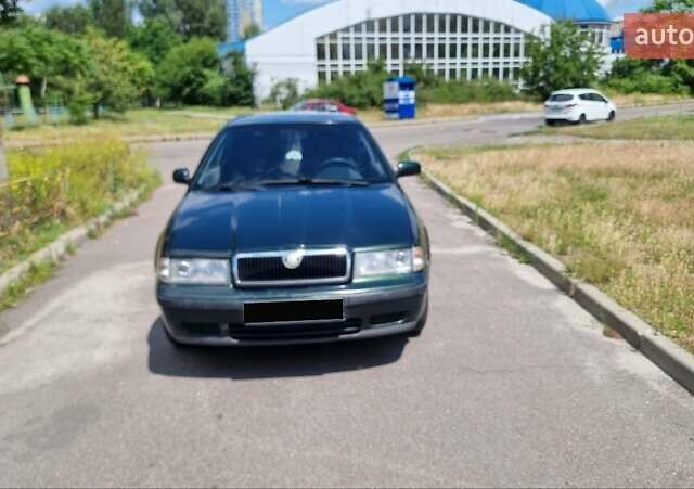 Зеленый Шкода Октавия, объемом двигателя 1.78 л и пробегом 280 тыс. км за 3900 $, фото 7 на Automoto.ua