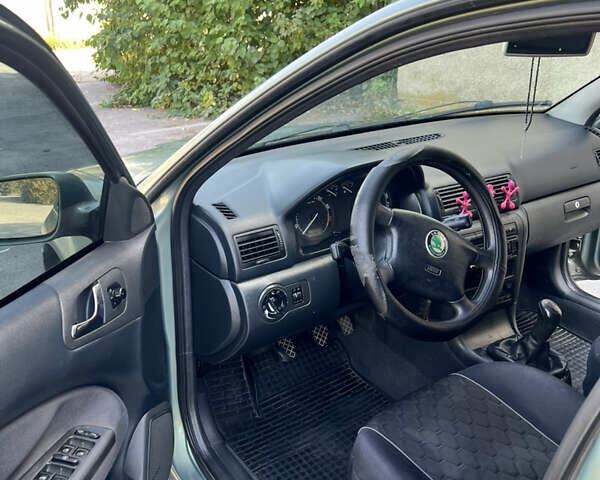 Зелений Шкода Октавія, об'ємом двигуна 1.6 л та пробігом 292 тис. км за 3800 $, фото 9 на Automoto.ua
