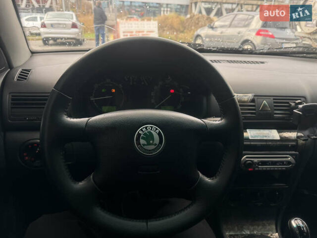 Шкода Октавия 2001 в Львове на Automoto.ua Зеленый Шкода Октавия, объемом двигателя 1.9 л и пробегом 429 тыс. км за 3300 $, фото 9 на Automoto.ua