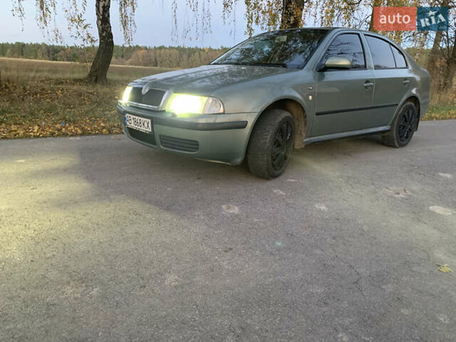 Зеленый Шкода Октавия, объемом двигателя 1.6 л и пробегом 290 тыс. км за 3750 $, фото 11 на Automoto.ua