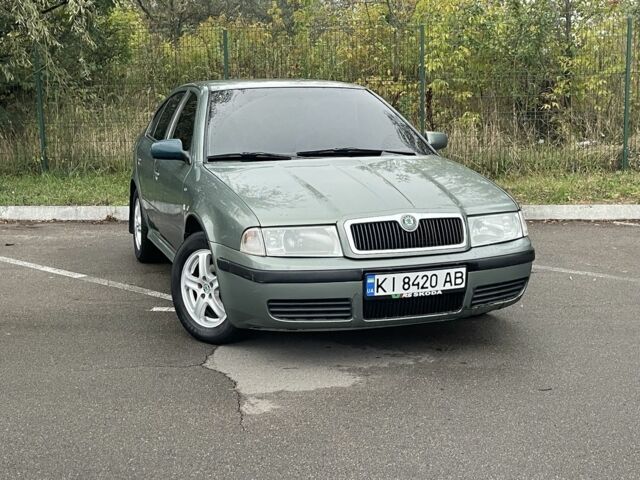 Зелений Шкода Октавія, об'ємом двигуна 1.6 л та пробігом 400 тис. км за 3800 $, фото 2 на Automoto.ua