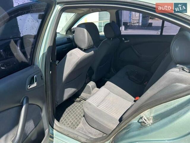 Зеленый Шкода Октавия, объемом двигателя 1.78 л и пробегом 290 тыс. км за 4000 $, фото 10 на Automoto.ua
