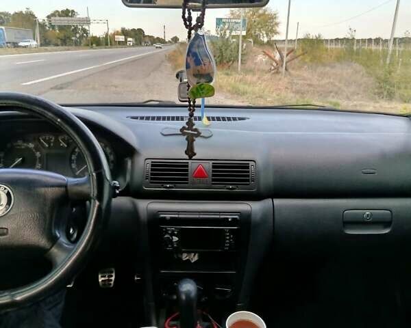 Зеленый Шкода Октавия, объемом двигателя 1.6 л и пробегом 445 тыс. км за 3500 $, фото 6 на Automoto.ua