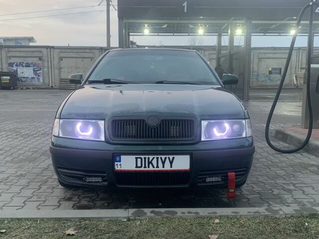 Зеленый Шкода Октавия, объемом двигателя 2 л и пробегом 322 тыс. км за 4200 $, фото 3 на Automoto.ua