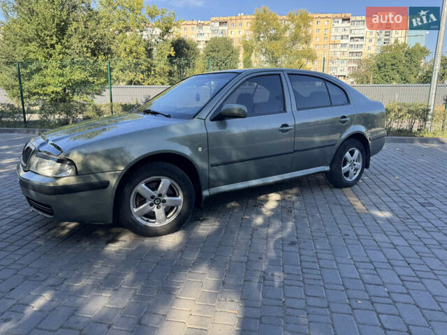 Зеленый Шкода Октавия, объемом двигателя 1.8 л и пробегом 300 тыс. км за 4300 $, фото 1 на Automoto.ua