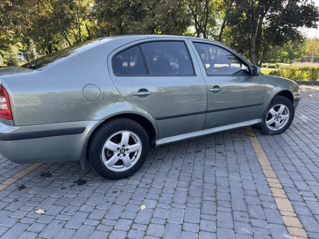 Зеленый Шкода Октавия, объемом двигателя 1.8 л и пробегом 300 тыс. км за 4600 $, фото 6 на Automoto.ua