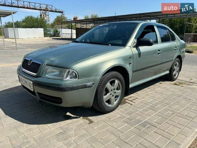 Зеленый Шкода Октавия, объемом двигателя 1.78 л и пробегом 290 тыс. км за 4000 $, фото 7 на Automoto.ua
