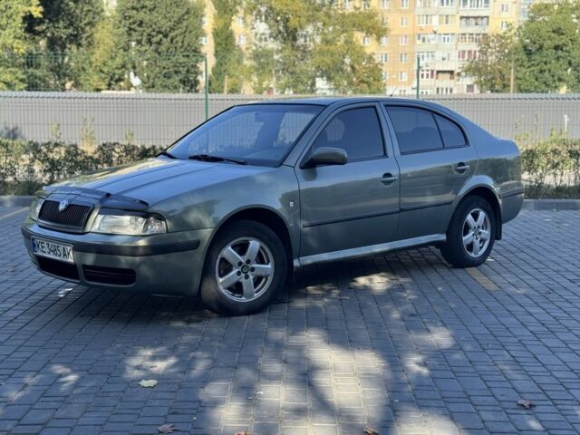 Зеленый Шкода Октавия, объемом двигателя 1.8 л и пробегом 300 тыс. км за 4600 $, фото 8 на Automoto.ua