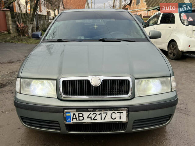 Зелений Шкода Октавія, об'ємом двигуна 1.6 л та пробігом 275 тис. км за 2999 $, фото 2 на Automoto.ua